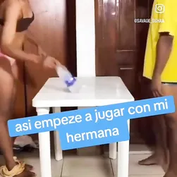 Jugando con mi hermana