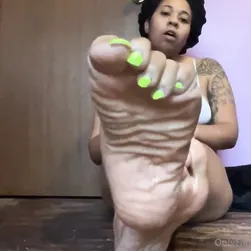 ATL’s Hottest JOI Babe Tempting You To The Edge