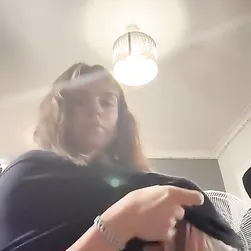 ウープス・ガール・コレクション：タン・ボディーズ、ホット・フラッシズ、アンド・ノーティー・スマイルズ