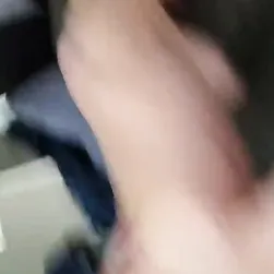 ホーニー・ベイブ・ベッギング・フォア・ディープ・ペネトレーション