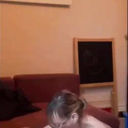 ホーニー・ミルフ・セデューシズ・ストレンジャー・フォア・ファック