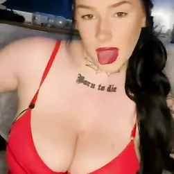 Unnamed Hottie Ignites Passion in Steamy Fuck Session