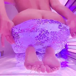 Horny Blonde Showing Off Her Juicy Booty — Watch Her Tease Hard