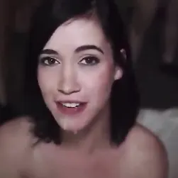 Cum aç pislik orospu kıçından becerdin ve kalın beyaz cum sıcak yükleri ile aşağı püskürtülür