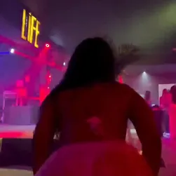 Morena putona Cavalona