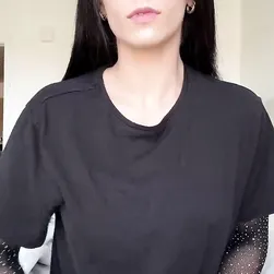 Marcies’ Big Tits Masturbate in Sultry, Busty Fuck Show