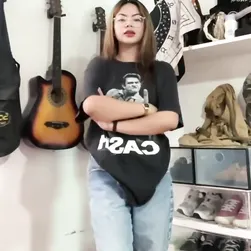 Pinay sugar uwielbia się wyginać
