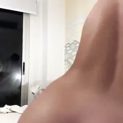 19enne che vuole attenzione