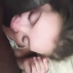 Begabte bbc fickt ihr Gesicht und fickt dann ihre Muschi