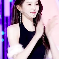 Wonyoung (IVE) Lascia che la tua mente si scateni KPOP