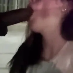 Pegando a gostosa no capô do carro