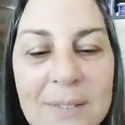 Coroa mandando vídeo escondida do corno